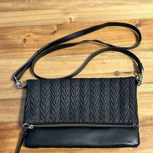 Stella & Dot Waverly Crossbody Clutch